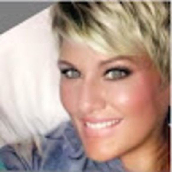 Meet your Posher, Sheli - Picture 1 of 1